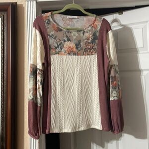 New Macaron lantern sleeve  colorblock with floral print  size 14/16 🌺🌹🌸 C